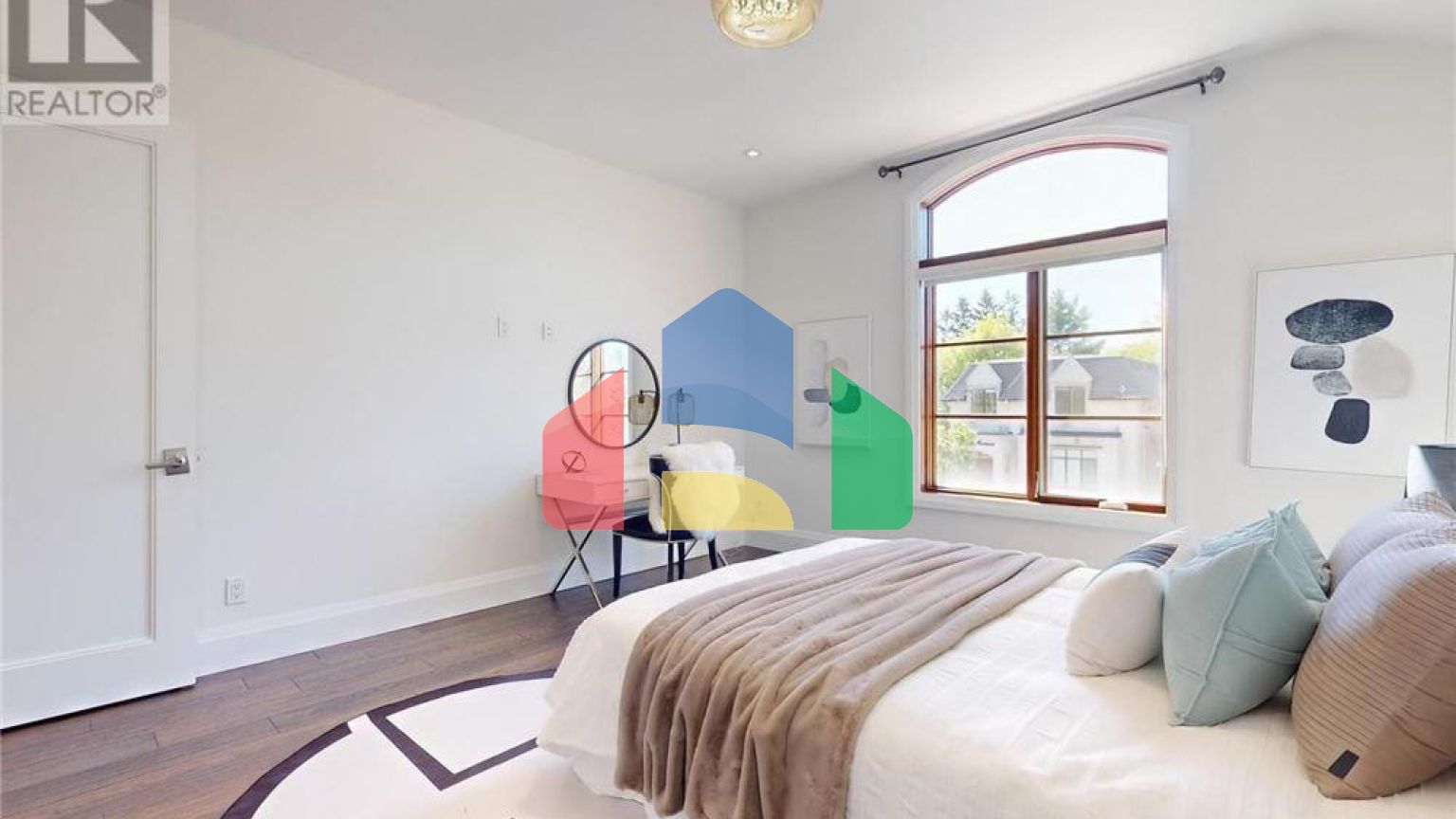 Residential - Single Family Home - Toronto, Canada - Canada