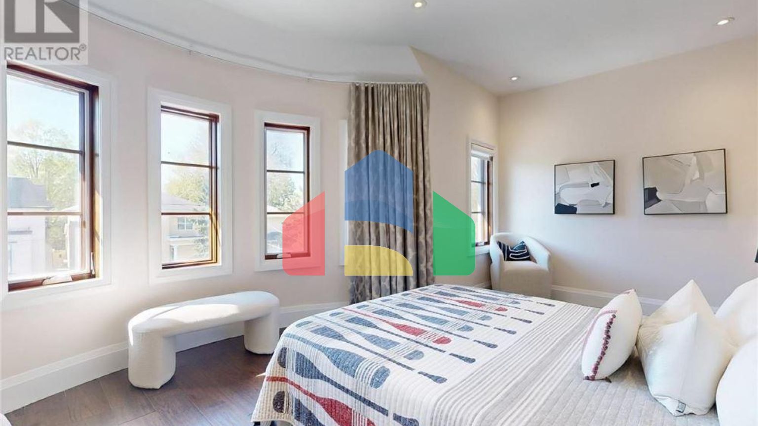 Residential - Single Family Home - Toronto, Canada - Canada