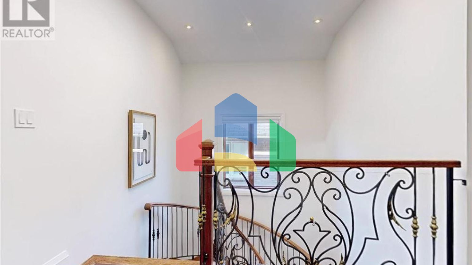 Residential - Single Family Home - Toronto, Canada - Canada