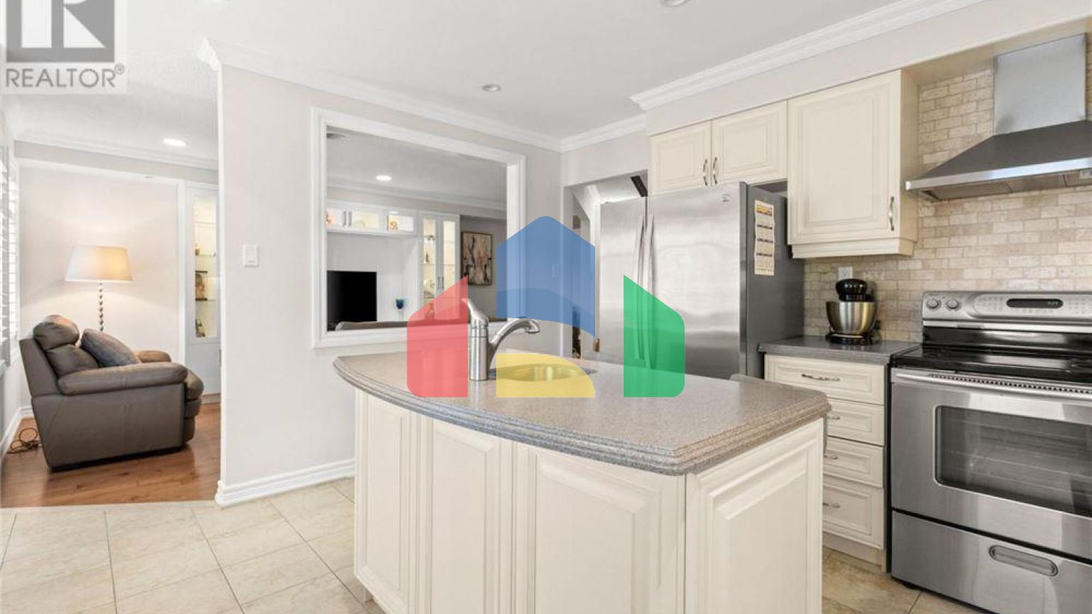 Residential - Single Family Home - Toronto, Canada - Canada