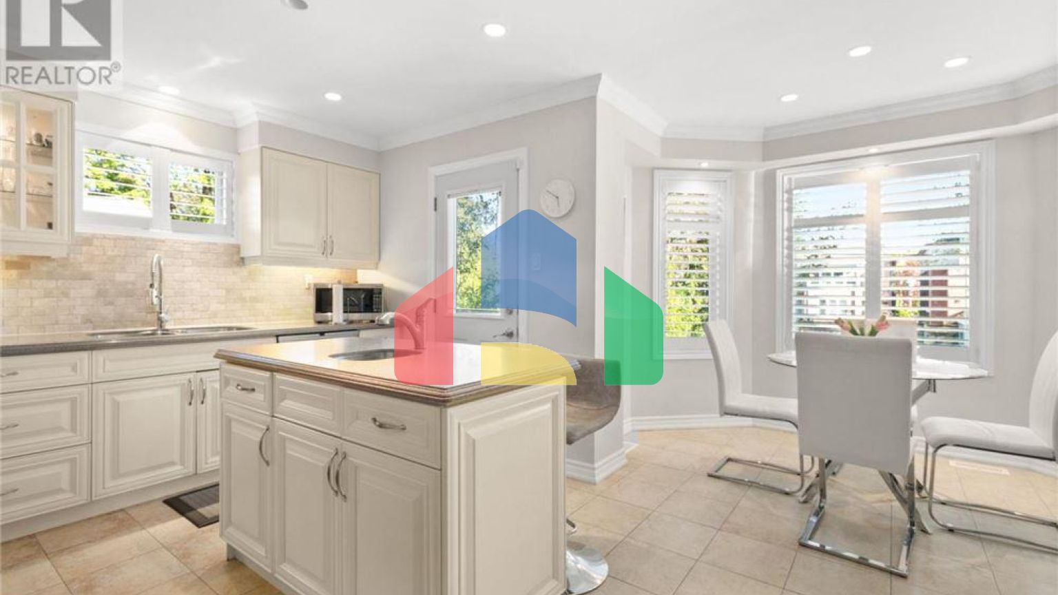 Residential - Single Family Home - Toronto, Canada - Canada