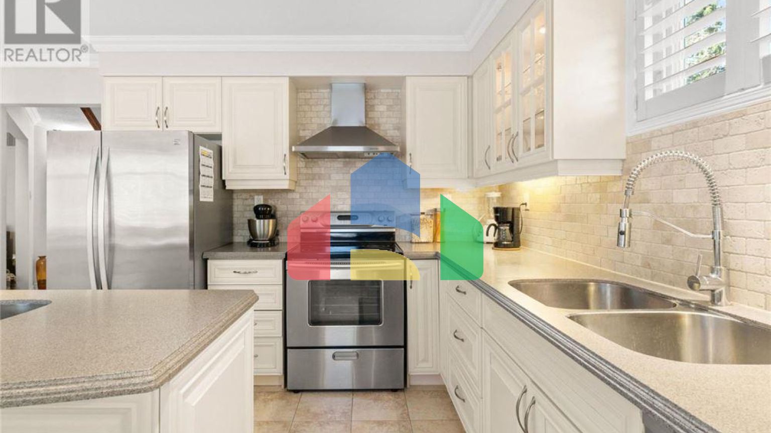 Residential - Single Family Home - Toronto, Canada - Canada