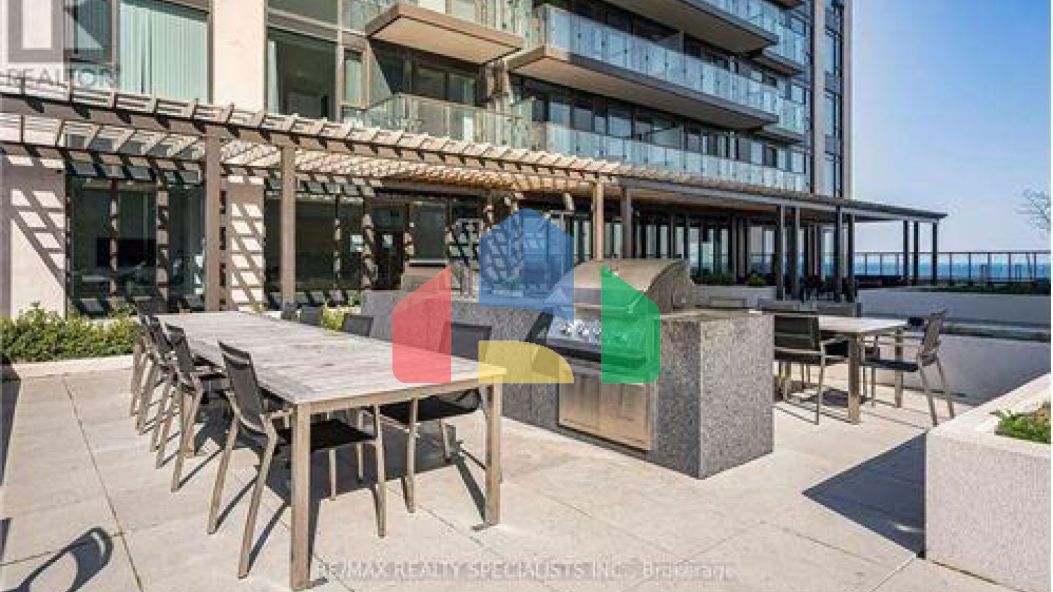 Residential - Condo/Apartment - Toronto, Canada - Canada