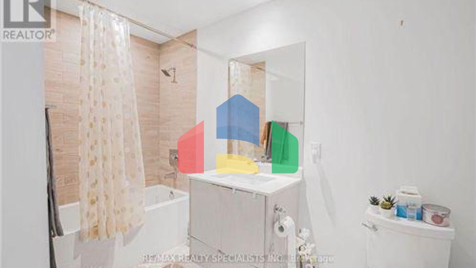 Residential - Condo/Apartment - Toronto, Canada - Canada