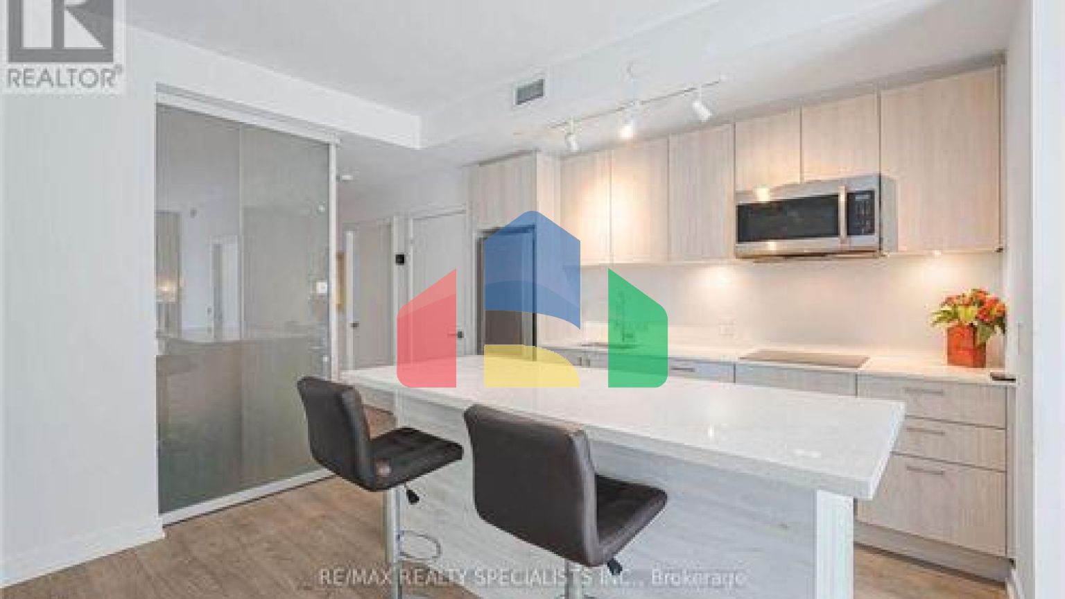 Residential - Condo/Apartment - Toronto, Canada - Canada