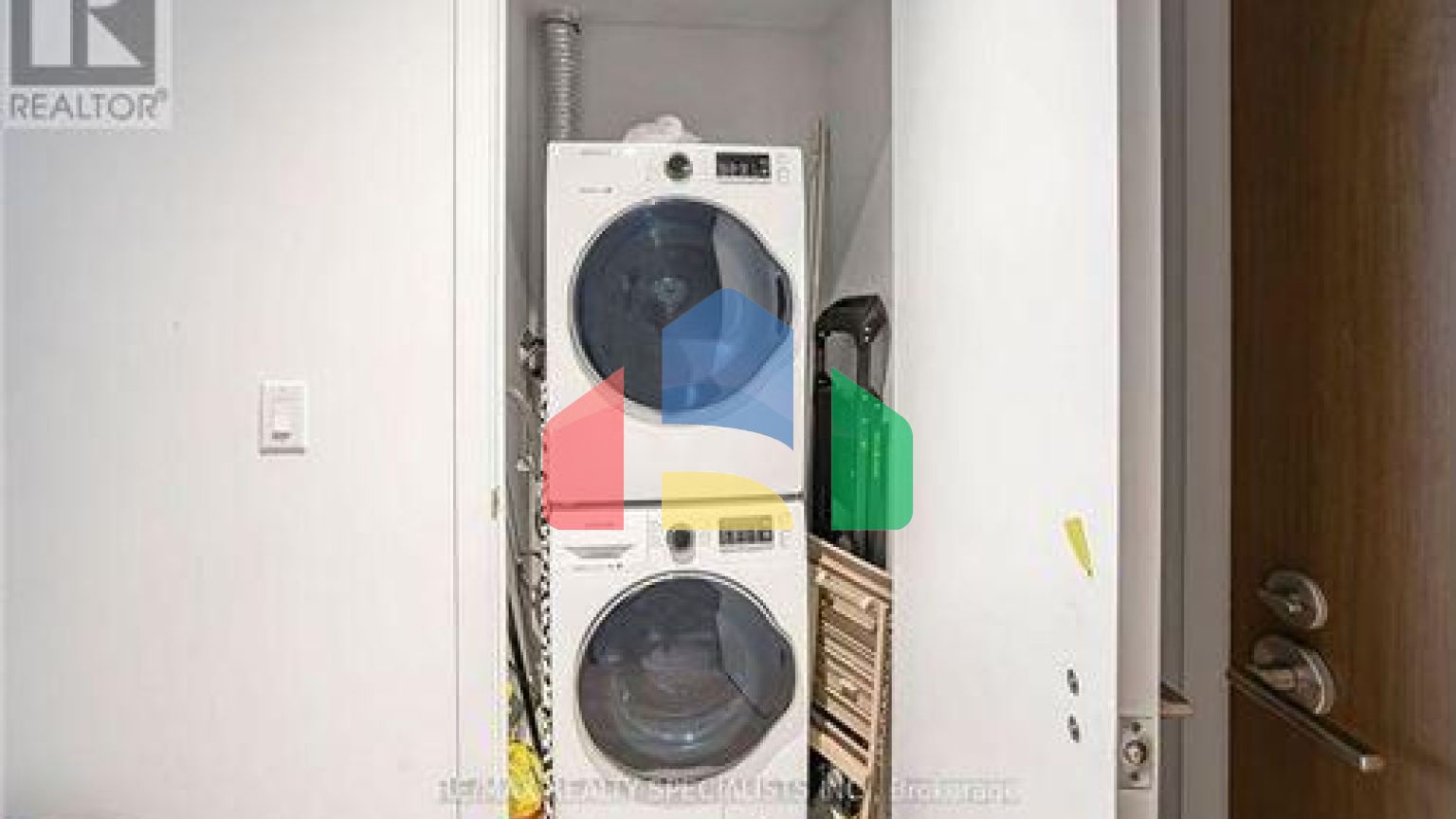 Residential - Condo/Apartment - Toronto, Canada - Canada