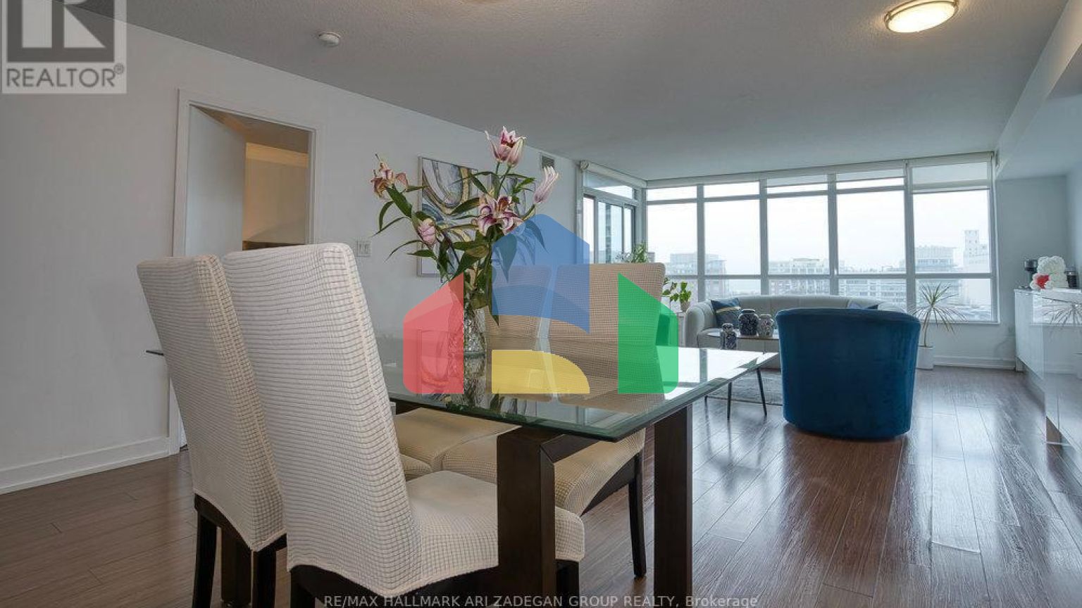 Residential - Condo/Apartment - Toronto, Canada - Canada