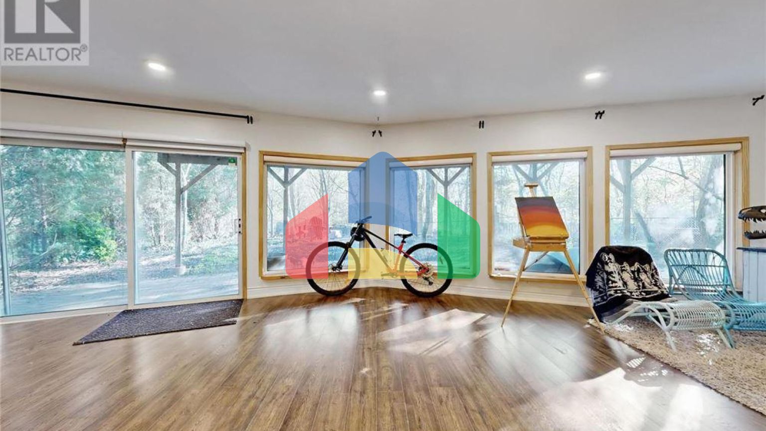 Residential - Single Family Home - Toronto, Canada - Canada