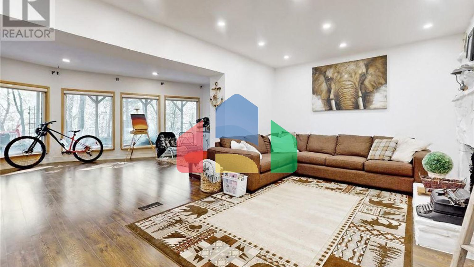 Residential - Single Family Home - Toronto, Canada - Canada