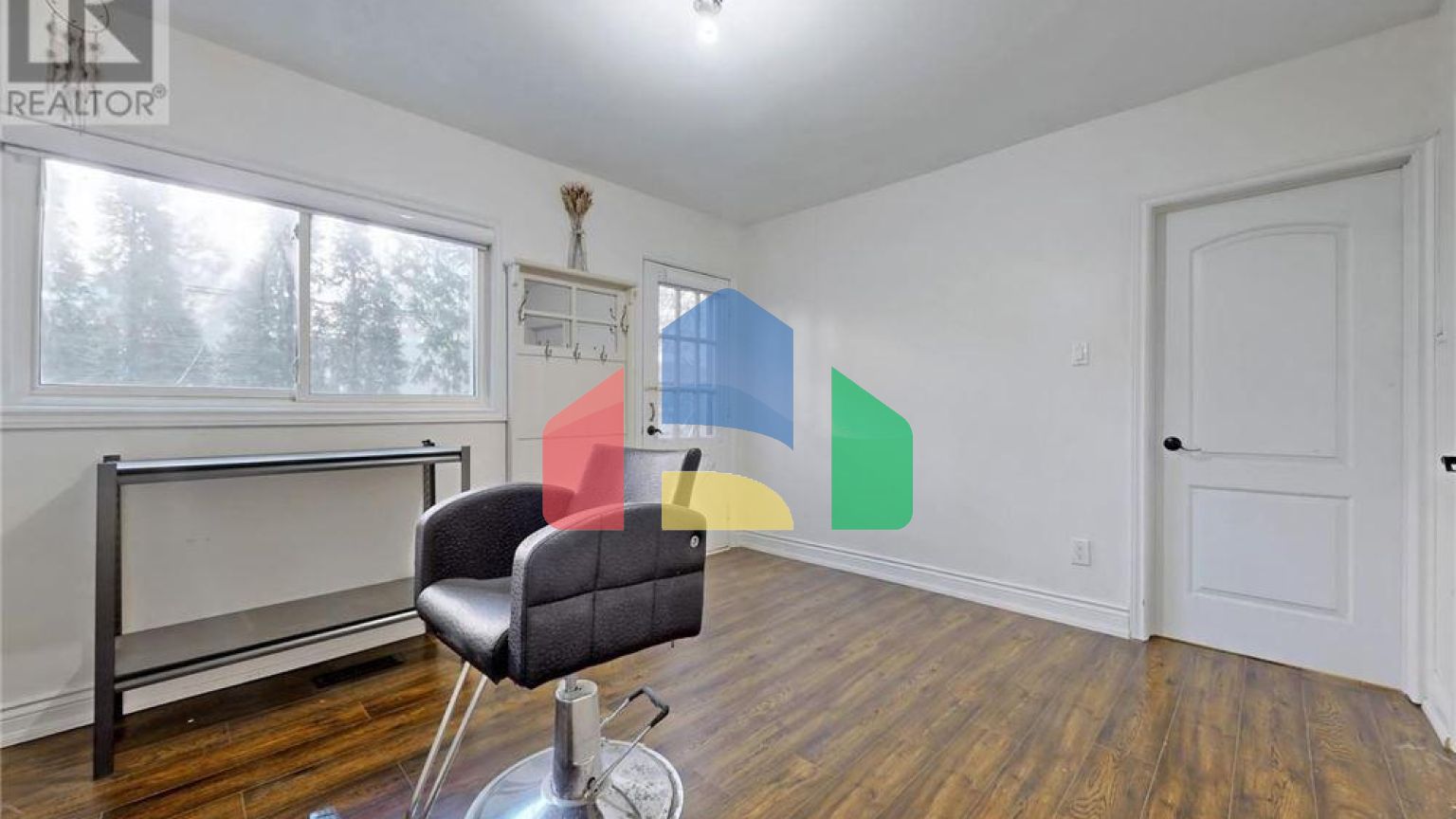 Residential - Single Family Home - Toronto, Canada - Canada