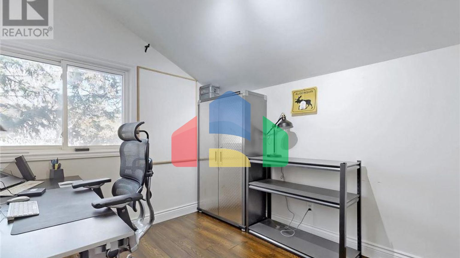 Residential - Single Family Home - Toronto, Canada - Canada