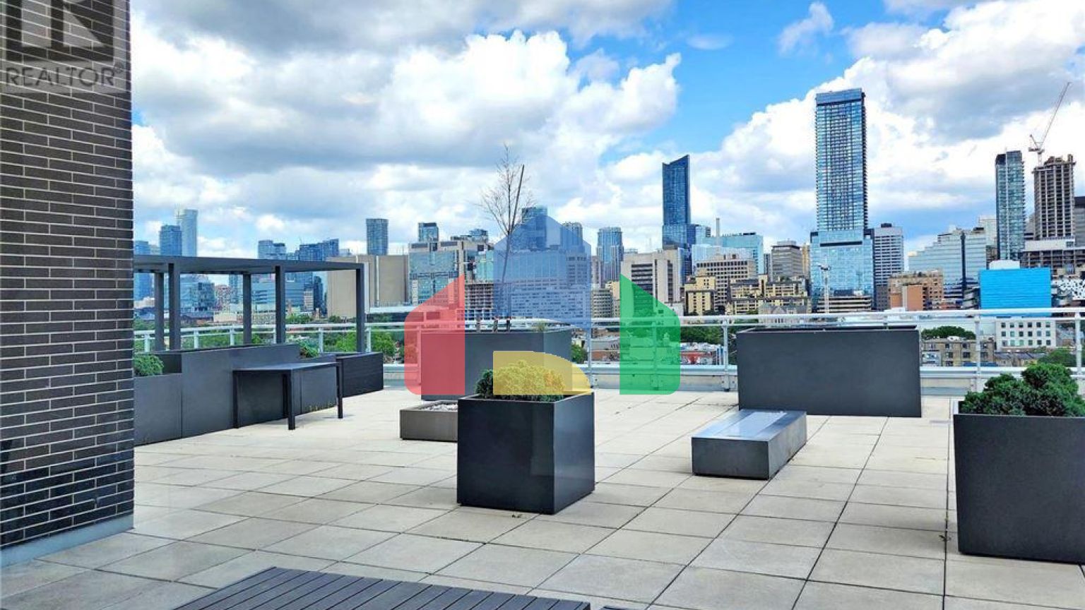 Residential - Condo/Apartment - Toronto, Canada - Canada