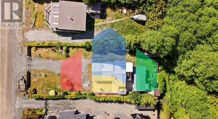 Residential - Single Family Home - Ucluelet, Canada - Canada