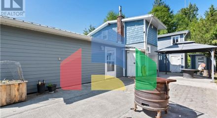 Residential - Single Family Home - Ucluelet, Canada - Canada