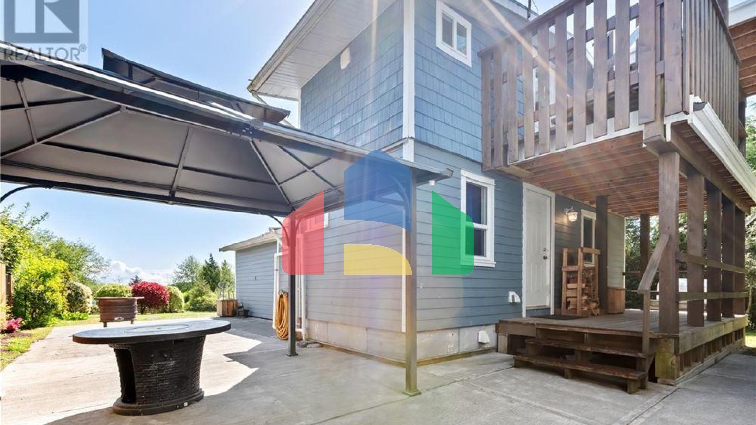 Residential - Single Family Home - Ucluelet, Canada - Canada