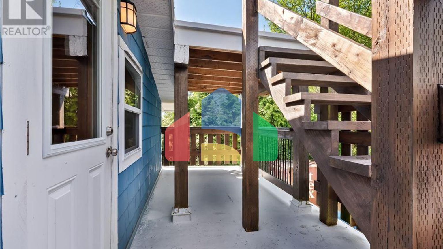 Residential - Single Family Home - Ucluelet, Canada - Canada