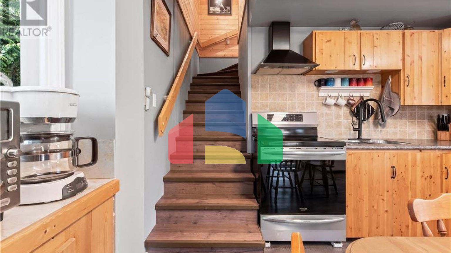 Residential - Single Family Home - Ucluelet, Canada - Canada