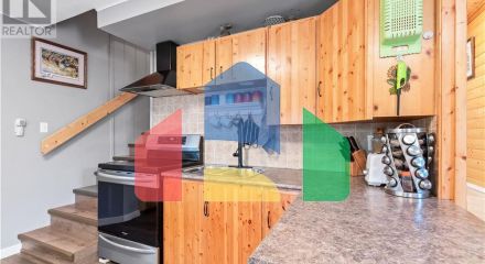 Residential - Single Family Home - Ucluelet, Canada - Canada