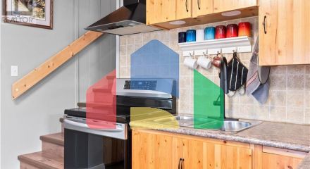 Residential - Single Family Home - Ucluelet, Canada - Canada