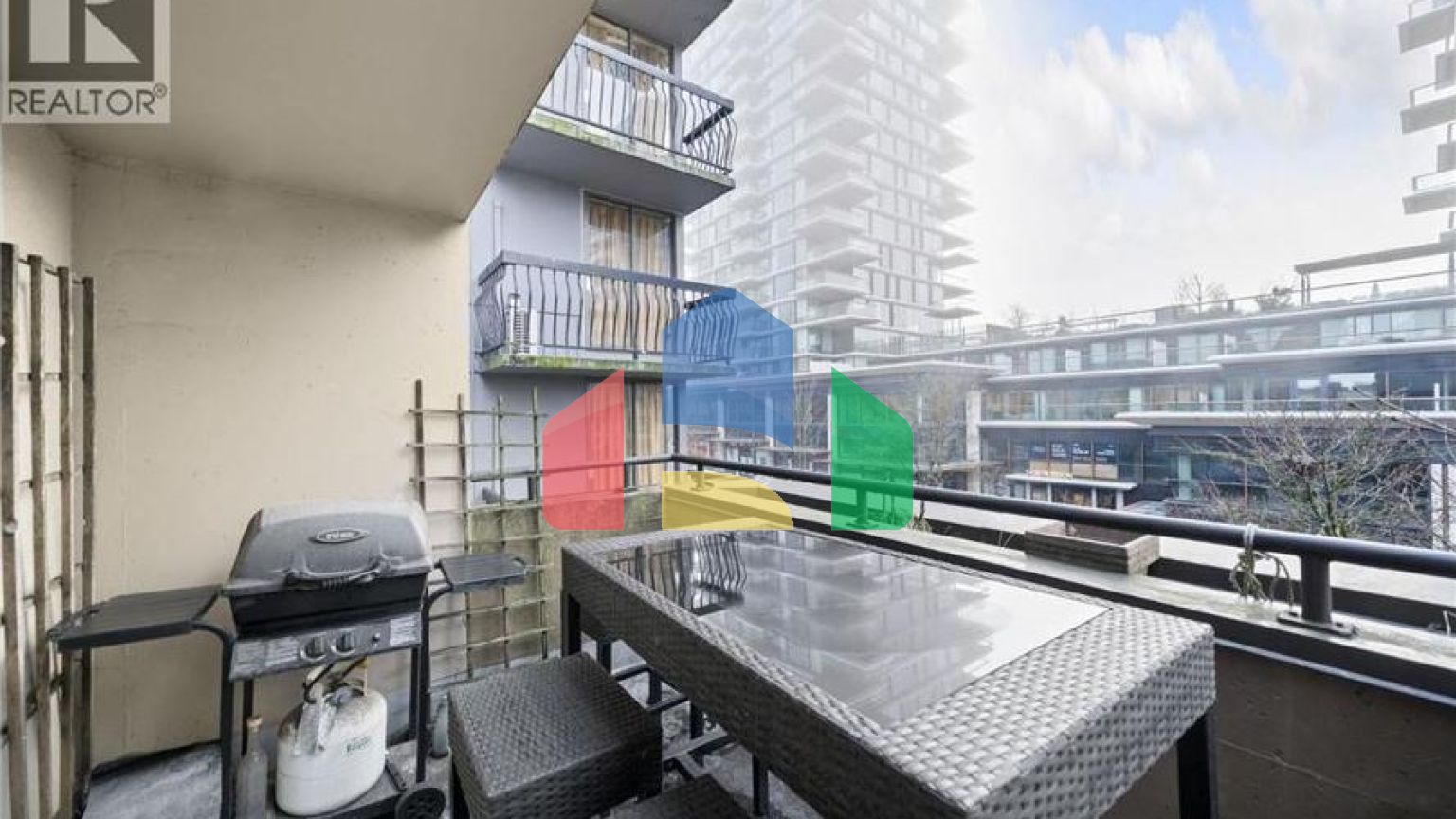 Residential - Single Family Home - Vancouver, Canada - Canada