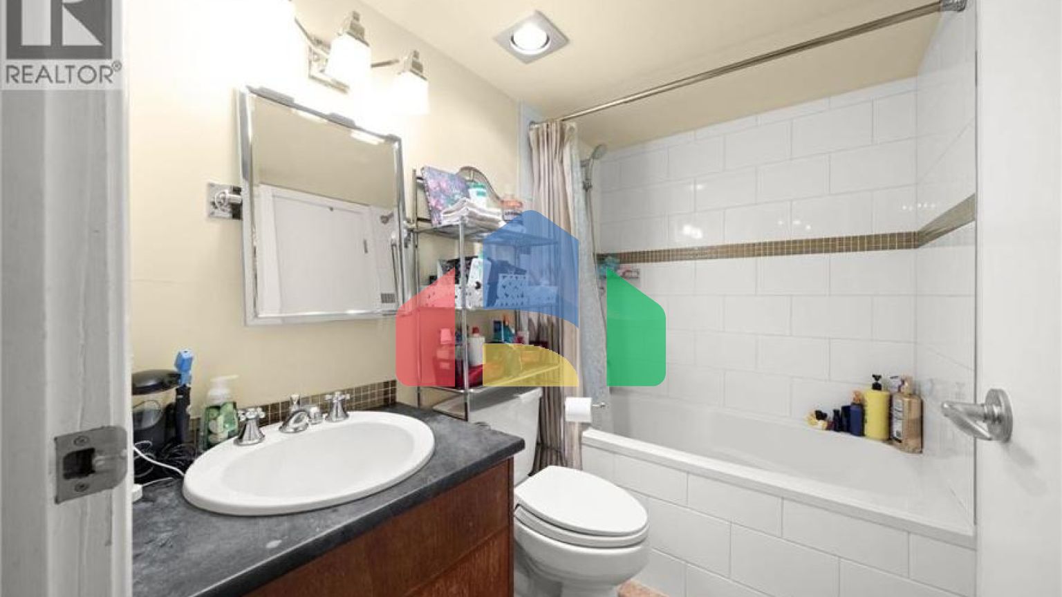 Residential - Single Family Home - Vancouver, Canada - Canada