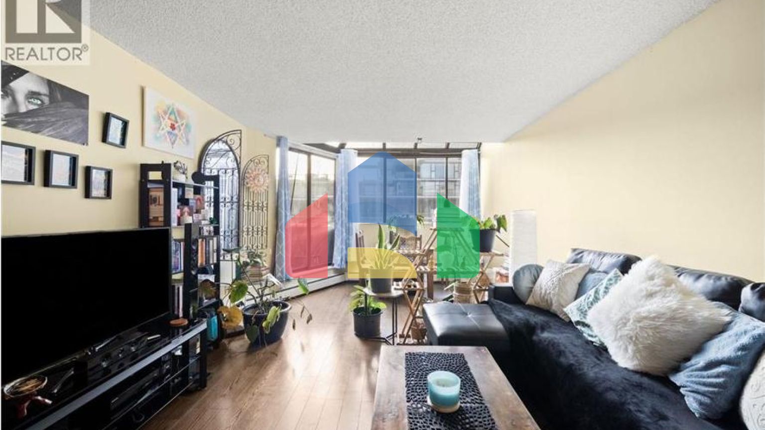 Residential - Single Family Home - Vancouver, Canada - Canada