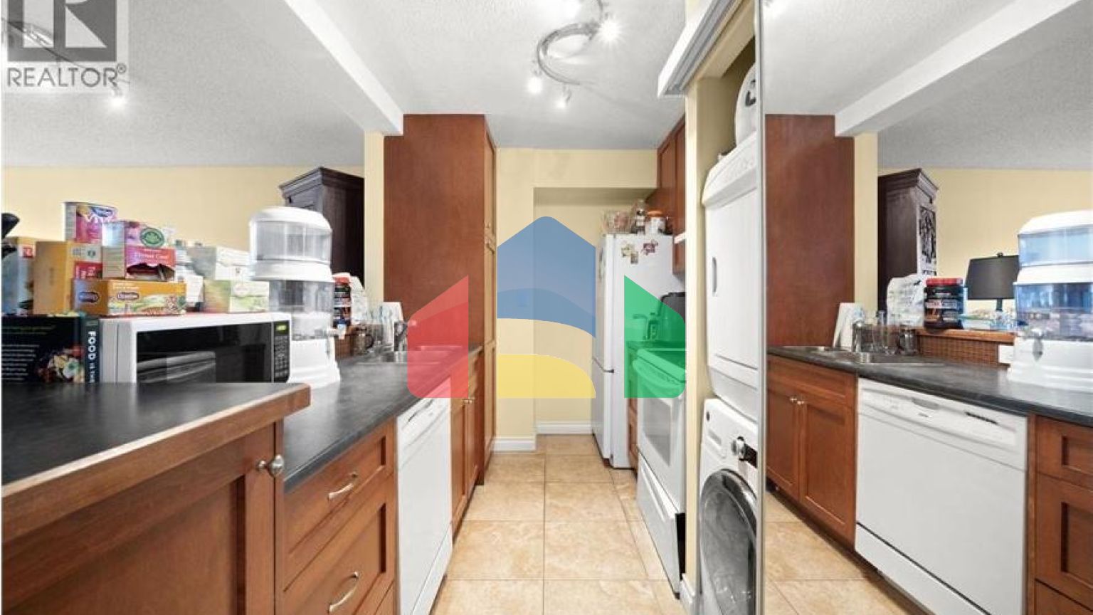 Residential - Single Family Home - Vancouver, Canada - Canada