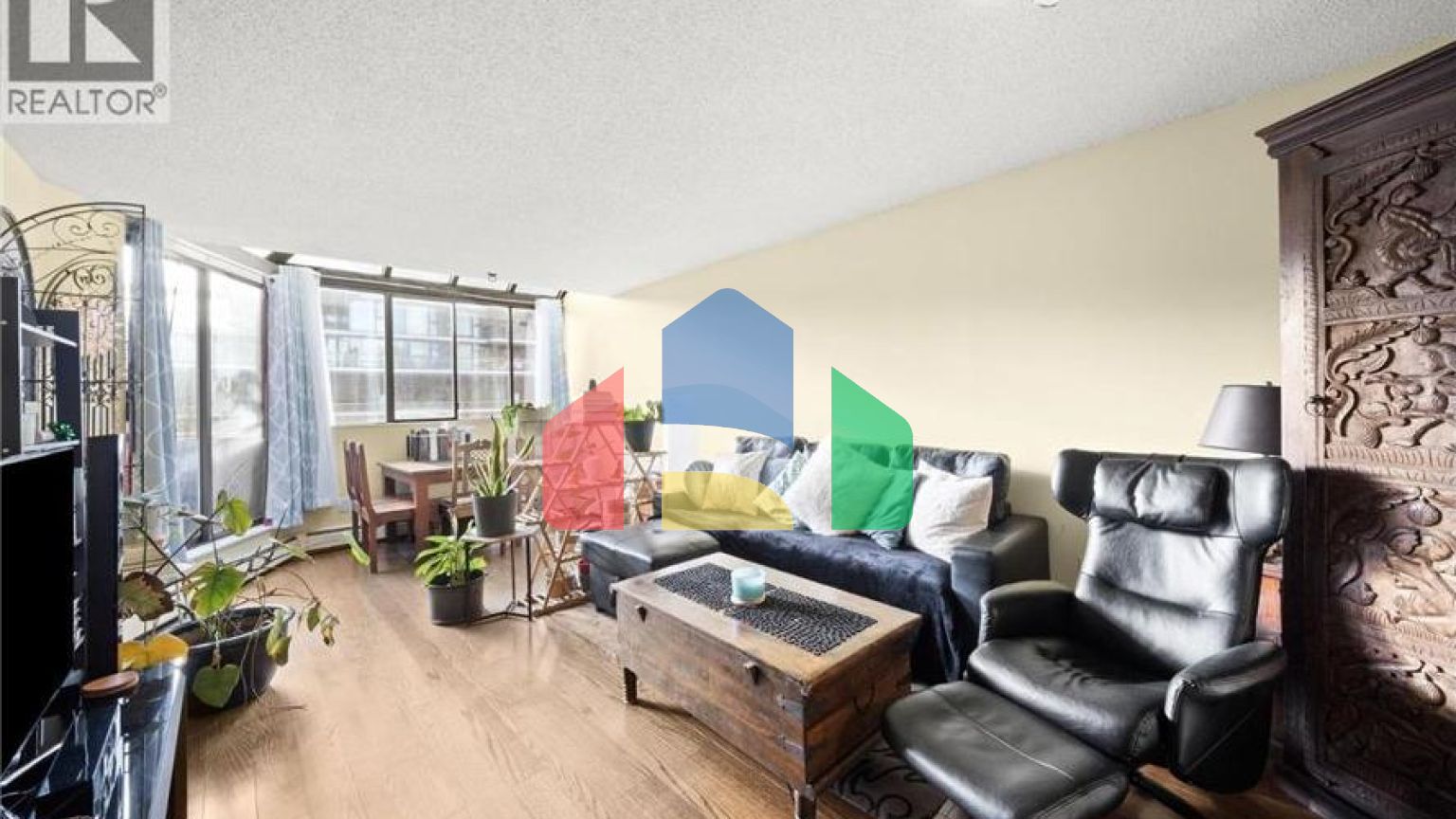 Residential - Single Family Home - Vancouver, Canada - Canada