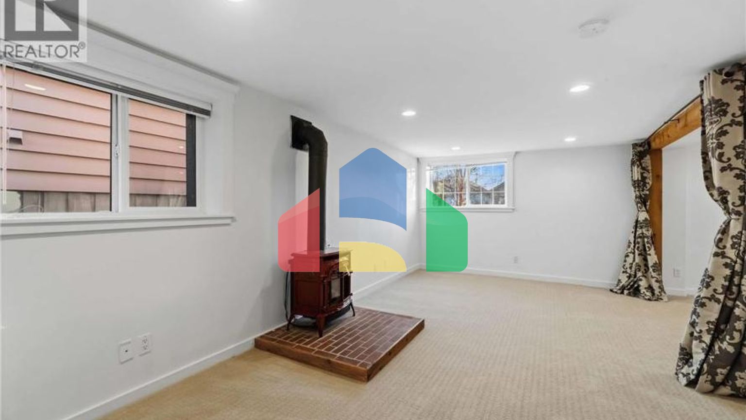 Residential - Single Family Home - Vancouver, Canada - Canada