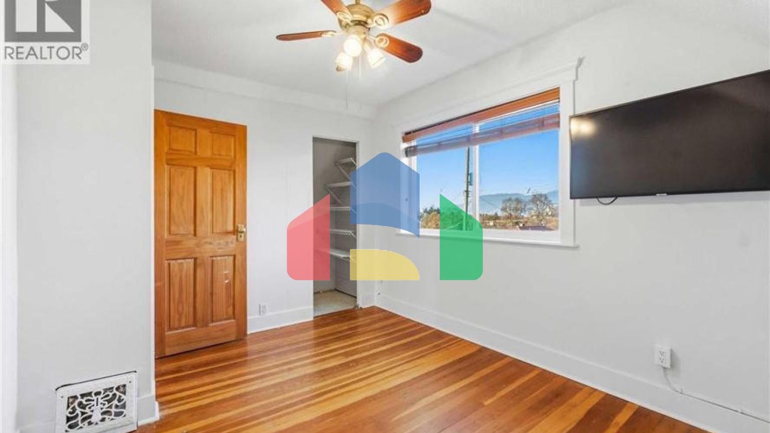 Residential - Single Family Home - Vancouver, Canada - Canada