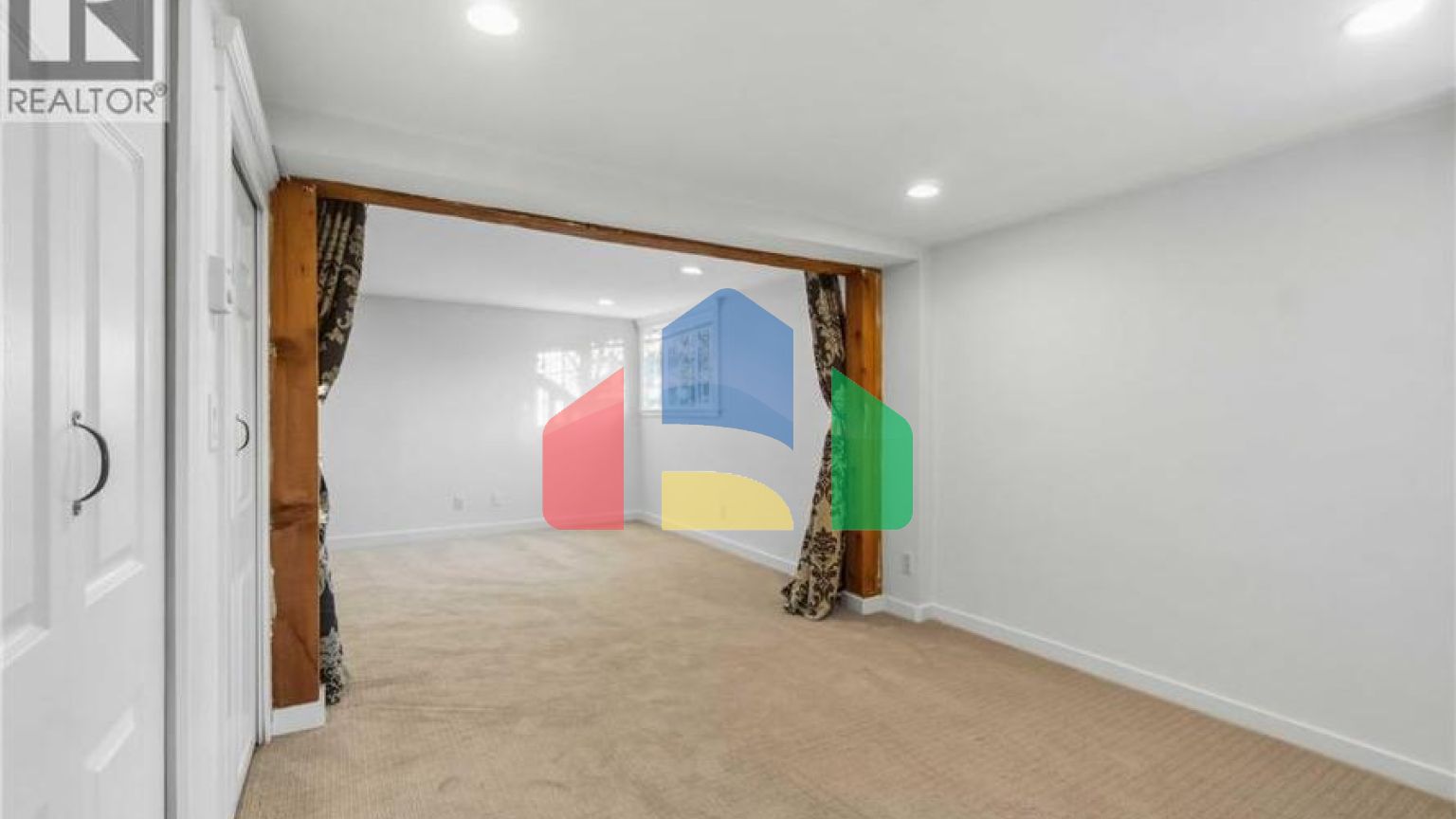 Residential - Single Family Home - Vancouver, Canada - Canada