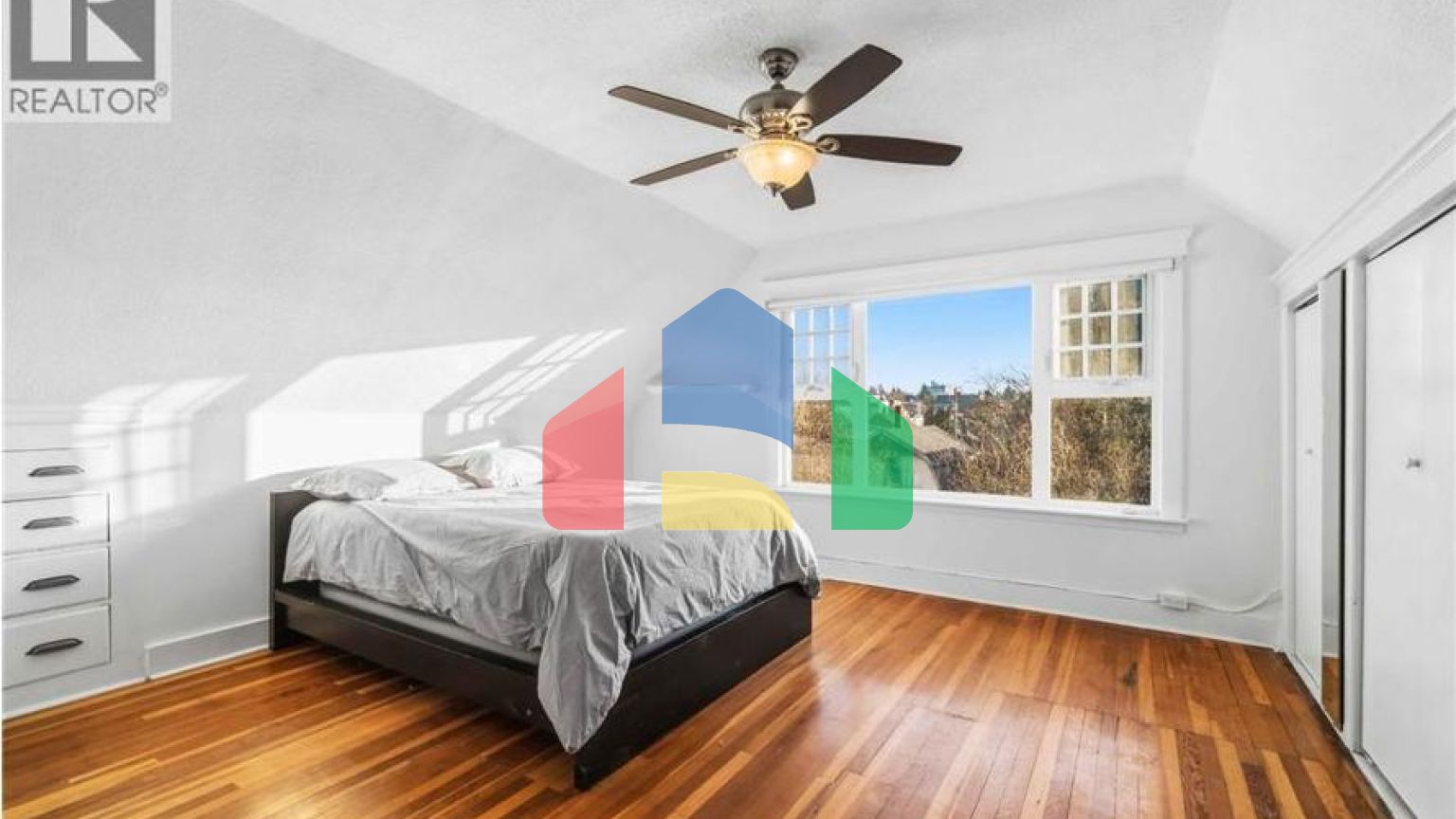 Residential - Single Family Home - Vancouver, Canada - Canada