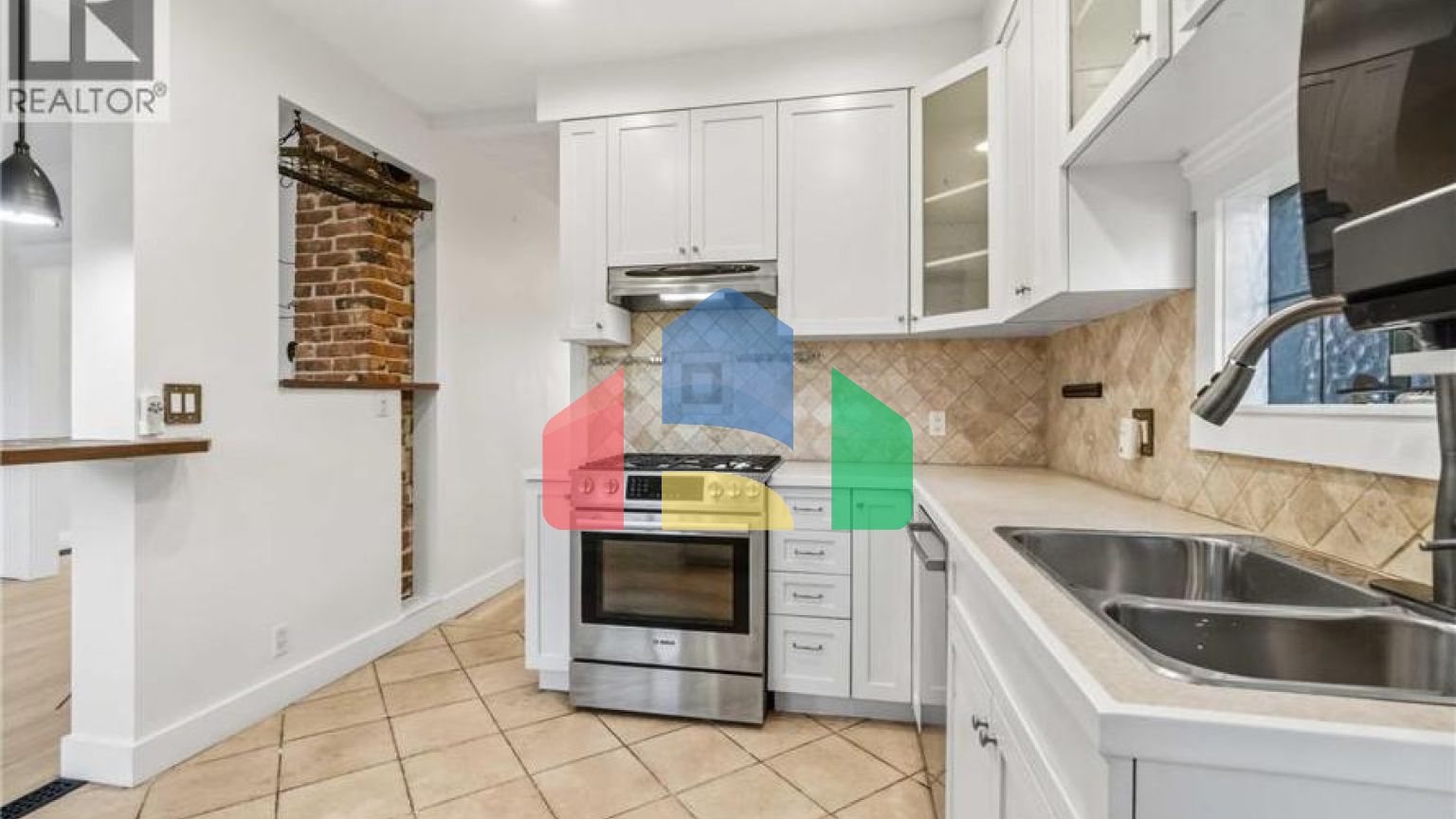 Residential - Single Family Home - Vancouver, Canada - Canada