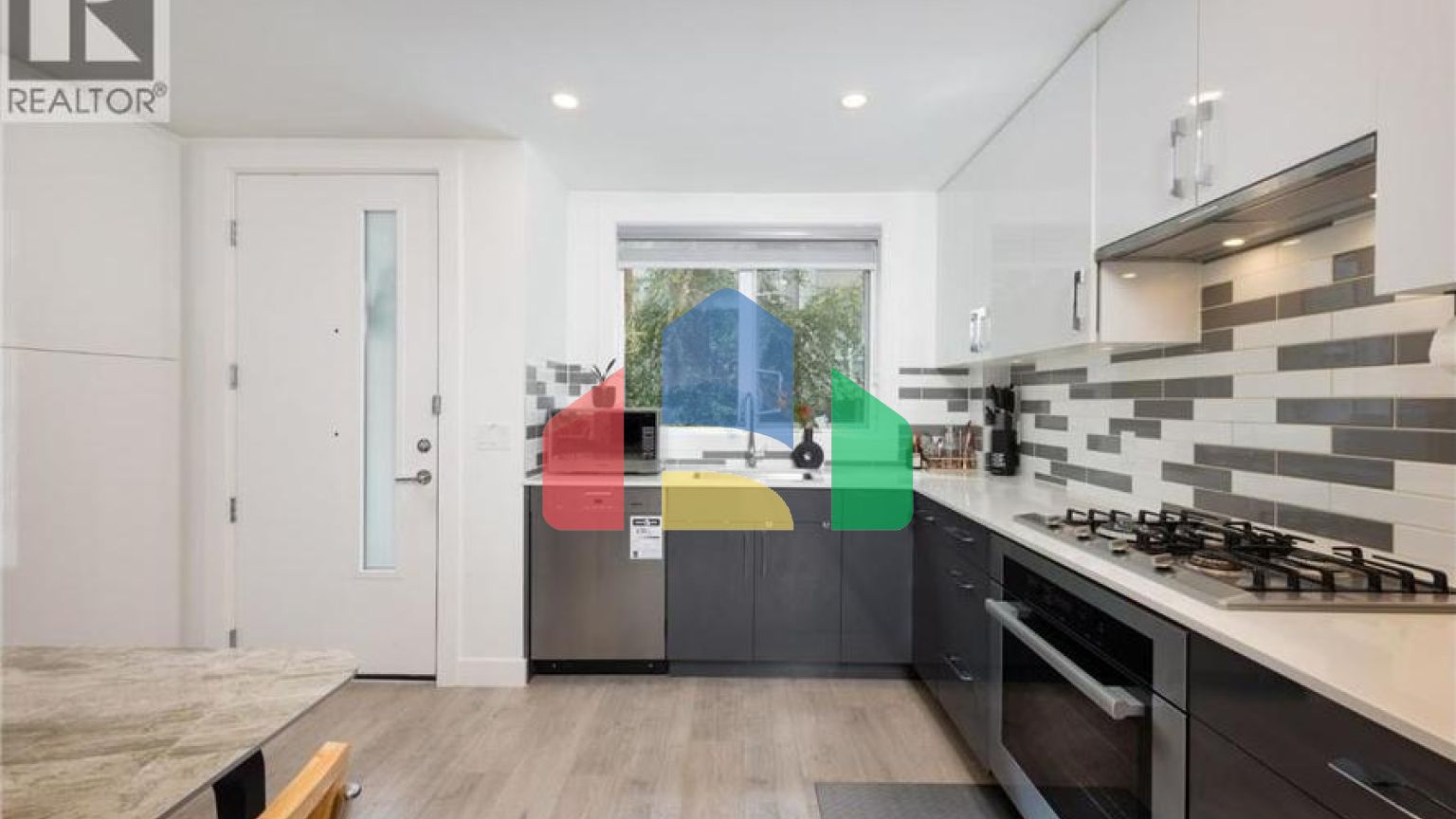 Residential - Townhouse - Vancouver, Canada - Canada