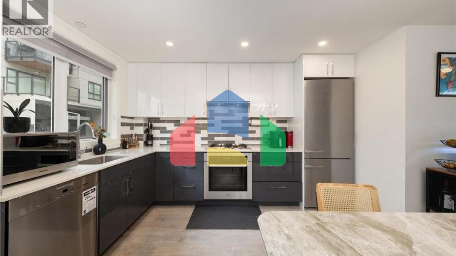 Residential - Townhouse - Vancouver, Canada - Canada