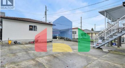 Residential - Single Family Home - Vancouver, Canada - Canada