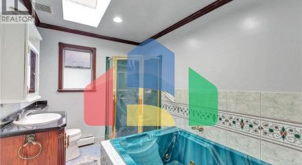 Residential - Single Family Home - Vancouver, Canada - Canada