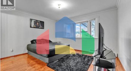 Residential - Single Family Home - Vancouver, Canada - Canada