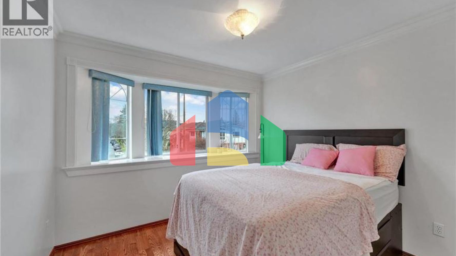 Residential - Single Family Home - Vancouver, Canada - Canada