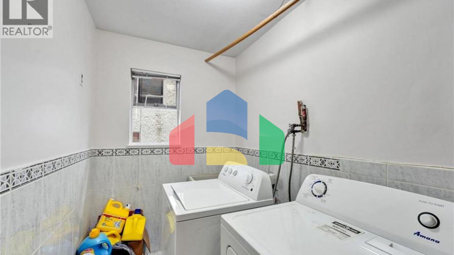 Residential - Single Family Home - Vancouver, Canada - Canada