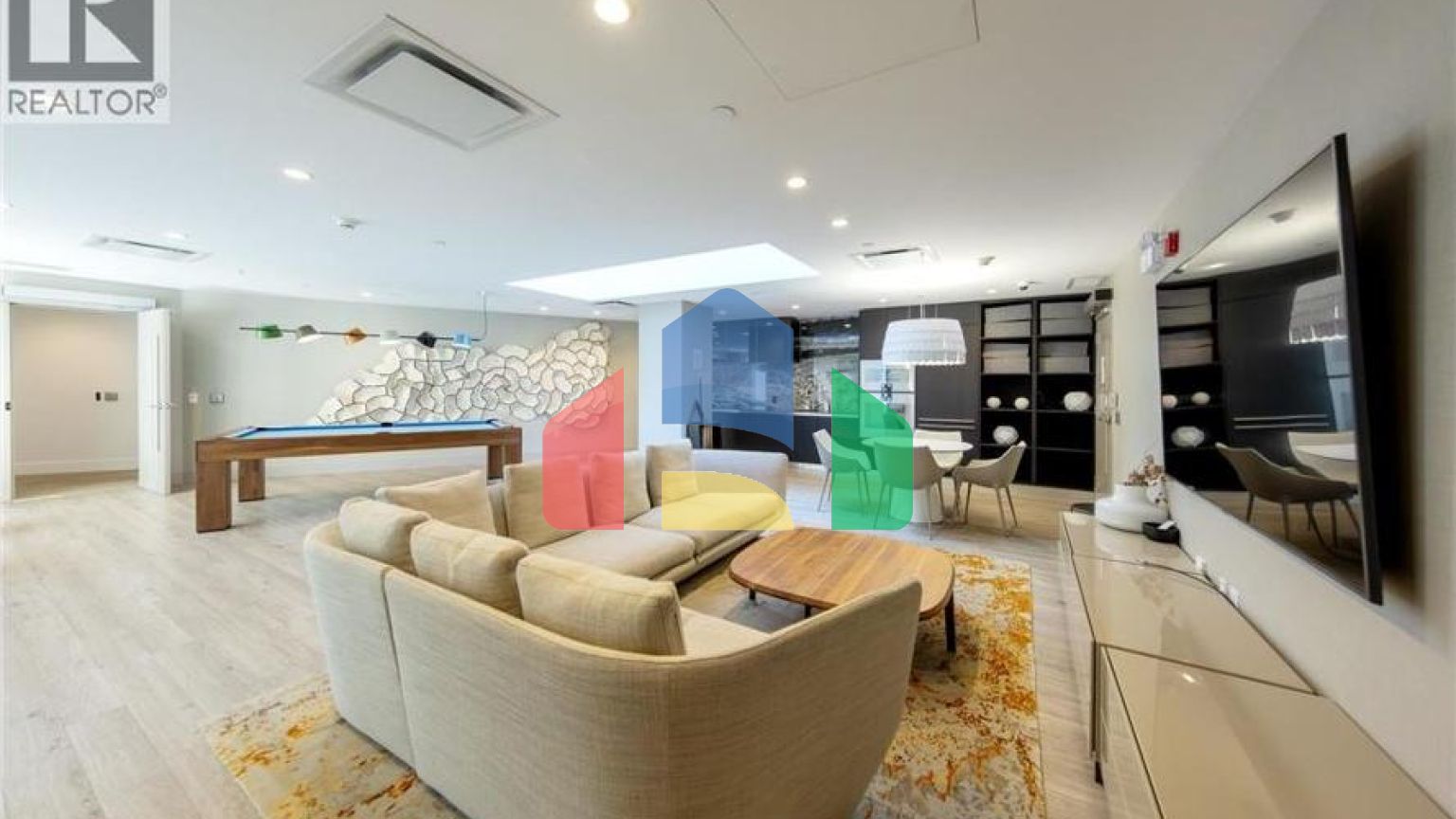 Residential - Single Family Home - Vancouver, Canada - Canada