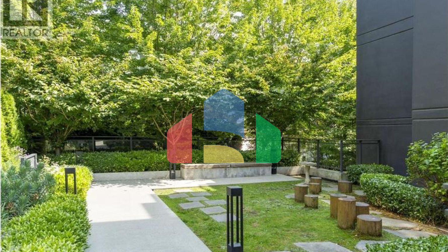 Residential - Single Family Home - Vancouver, Canada - Canada