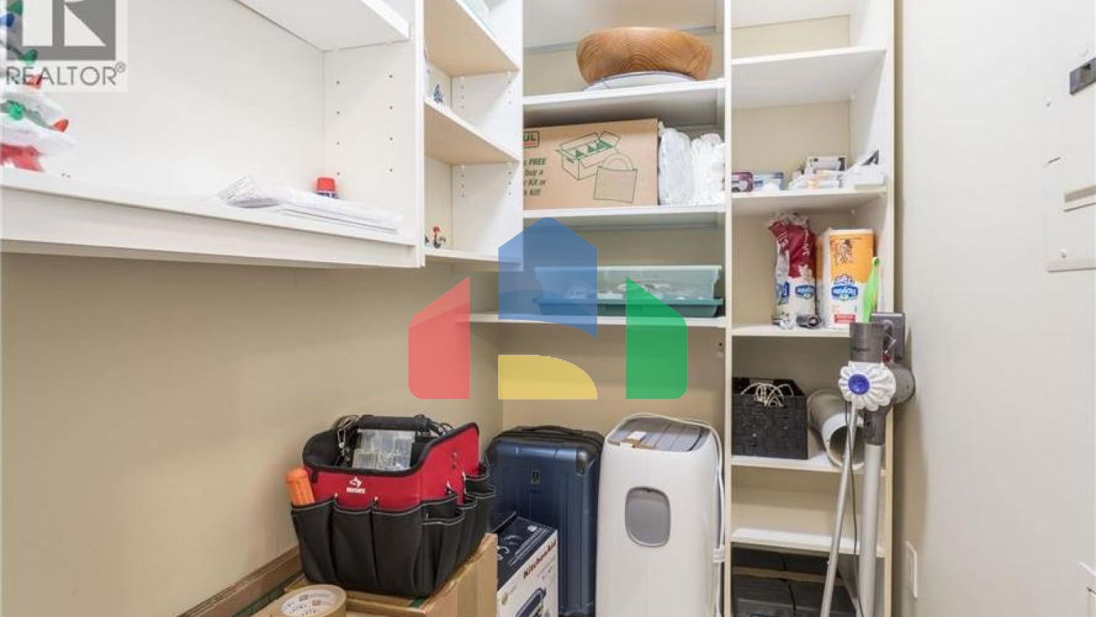 Residential - Single Family Home - Vancouver, Canada - Canada