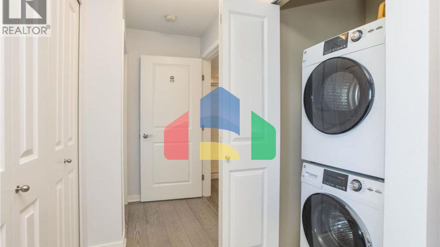 Residential - Single Family Home - Vancouver, Canada - Canada