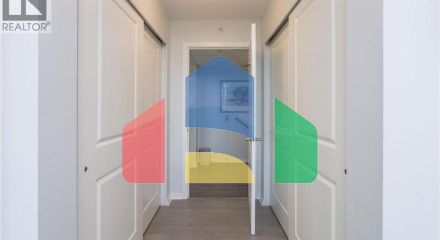 Residential - Single Family Home - Vancouver, Canada - Canada