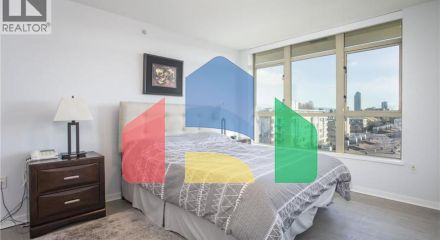 Residential - Single Family Home - Vancouver, Canada - Canada