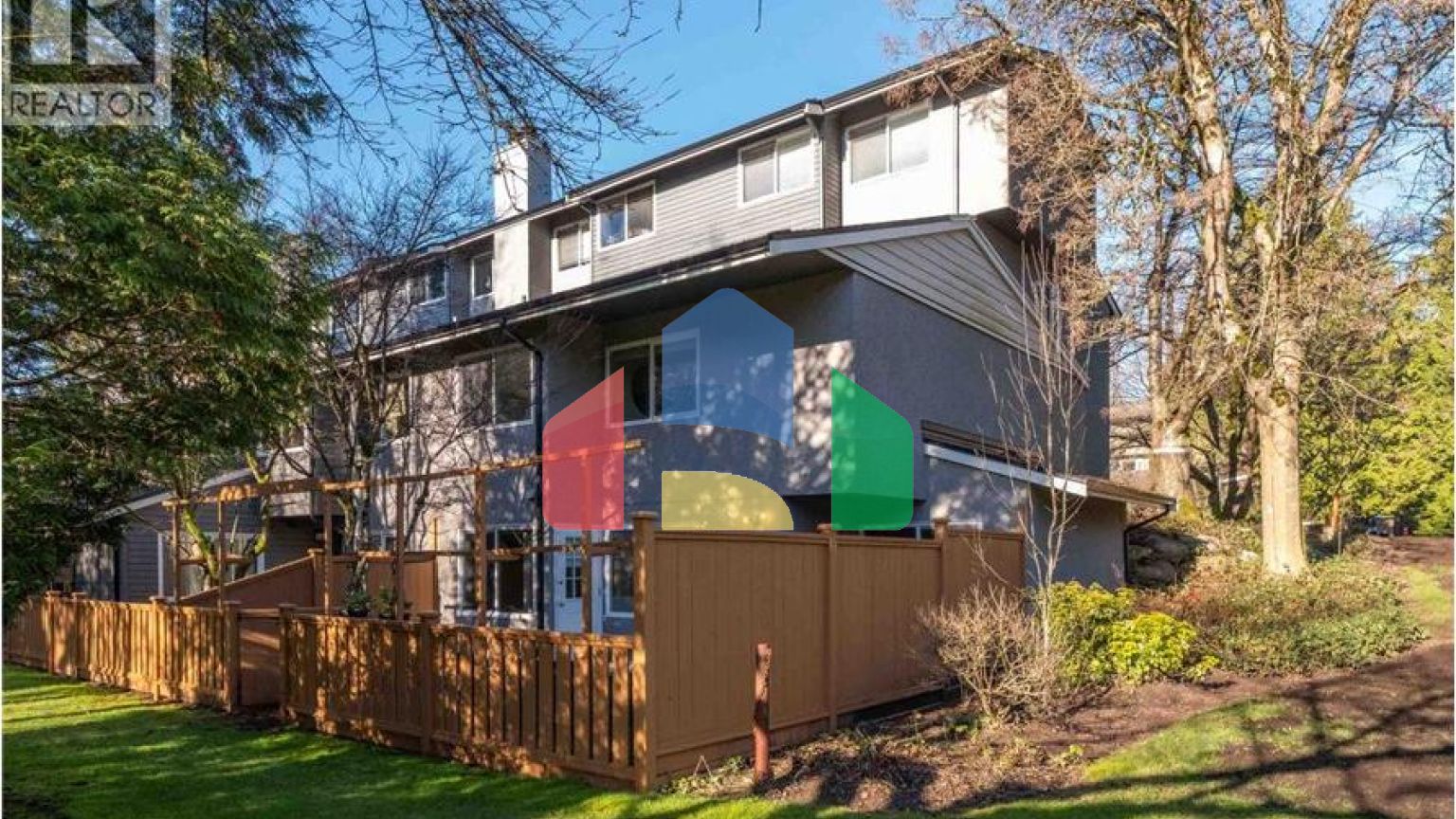 Residential - Townhouse - Vancouver, Canada - Canada