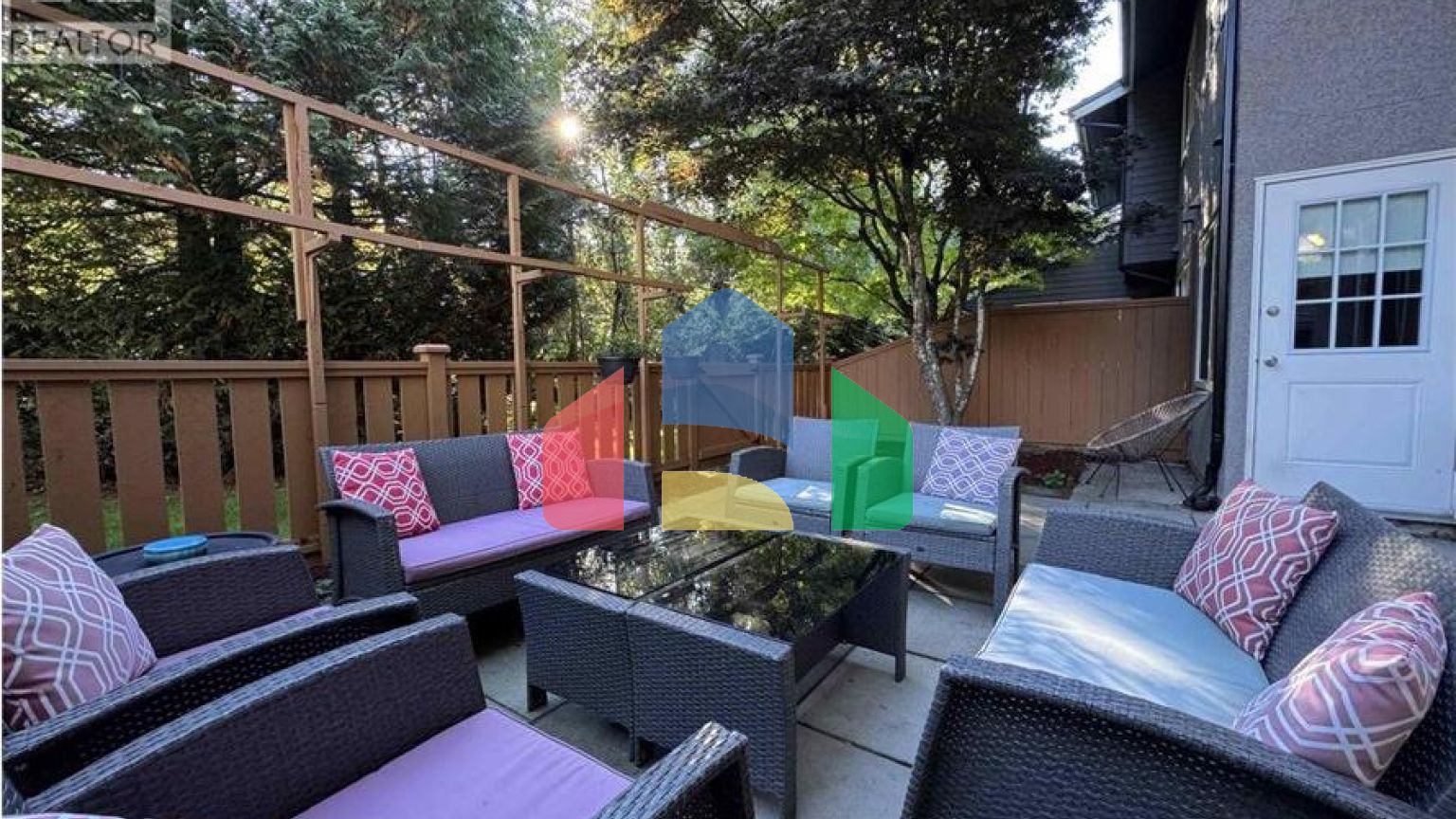 Residential - Townhouse - Vancouver, Canada - Canada