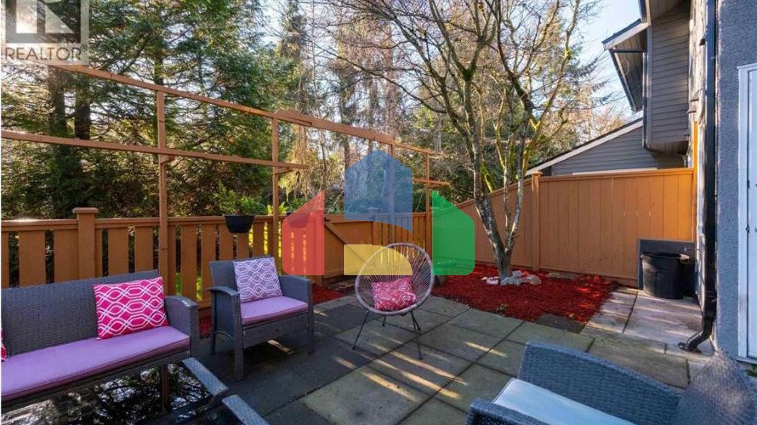 Residential - Townhouse - Vancouver, Canada - Canada