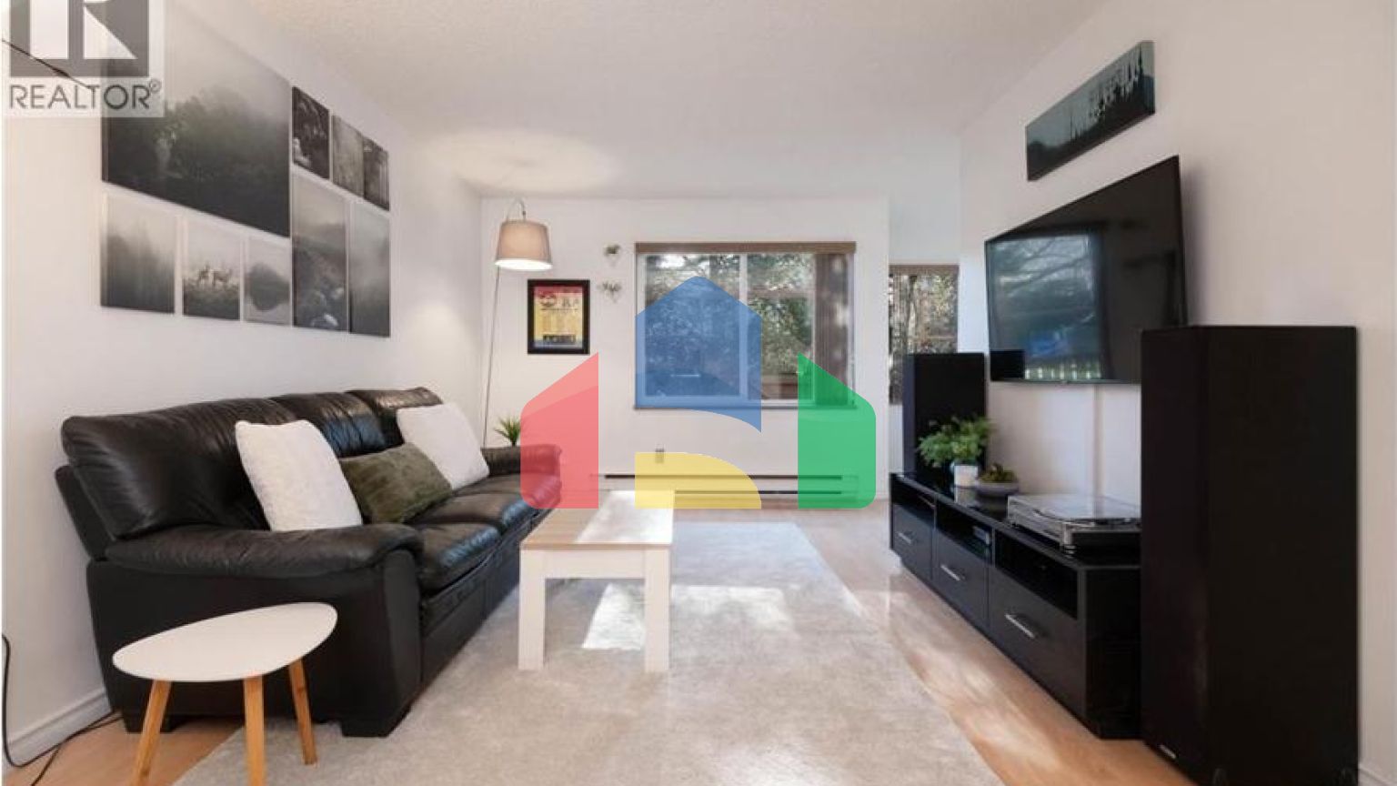 Residential - Townhouse - Vancouver, Canada - Canada